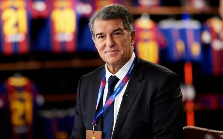 Joan Laporta resigns as Barcelona president