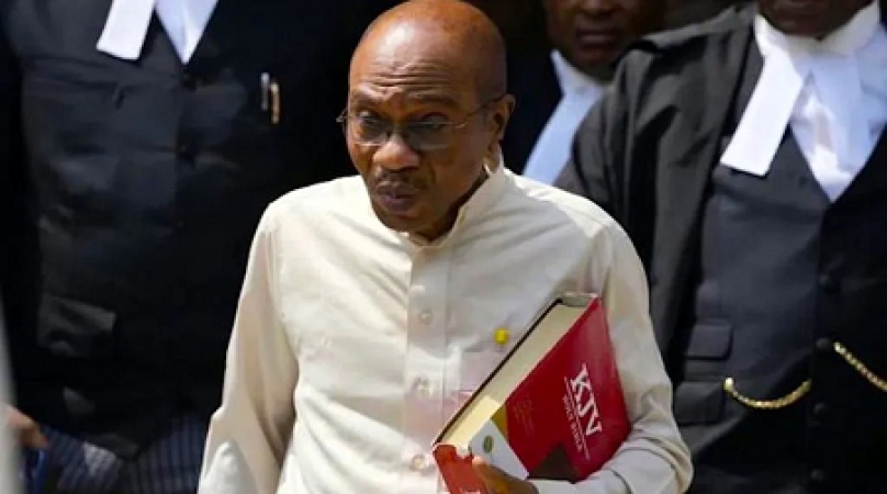 Emefiele: Commercial banks hoard redesigned Naira notes, EFCC witness tells court