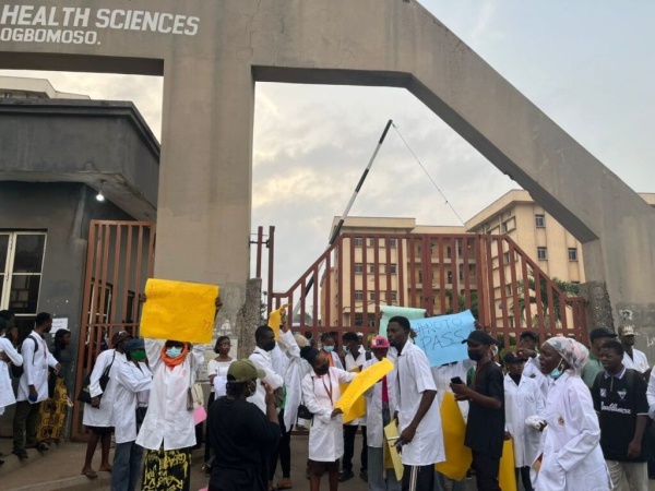 Protest: LAUTECH constitutes committee over students’ concerns