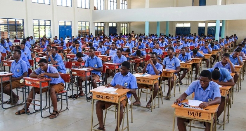 10-year-old pupil wins N15.5m scholarship, laptop in maths competition