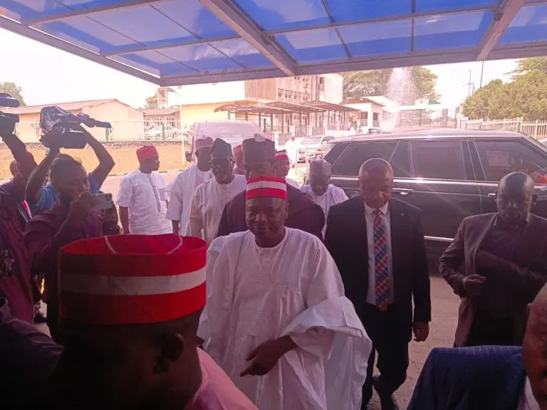 2027: Makinde, Kwankwaso hold closed-door meeting in Ibadan