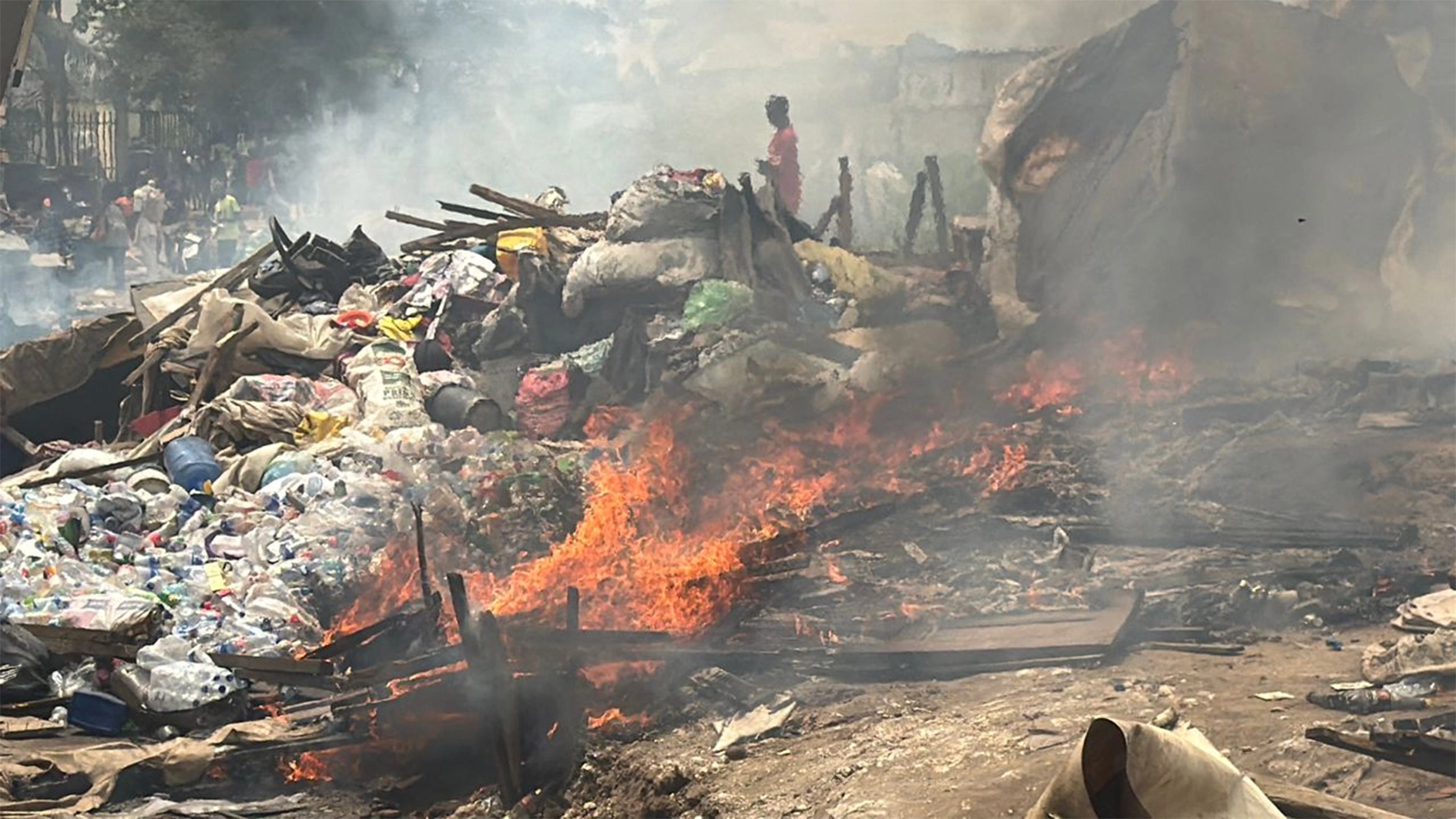 Lagos demolishes shanties along Ajao Estate canal, dislodges occupants