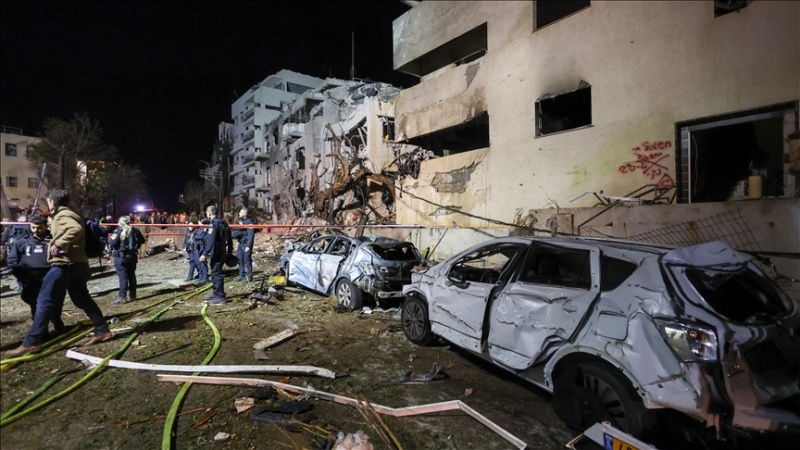 11 injured in fresh Iranian missile attacks on central Israel: Media