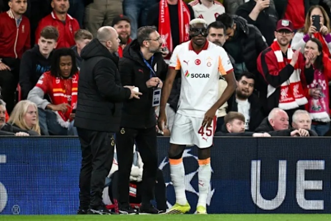 Galatasaray Blow: Osimhen fractures arm, set for surgery