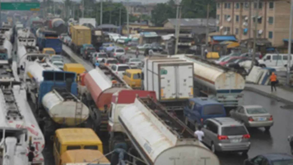 Traffic Alert: Gridlock as truck overturns on Otedola Bridge