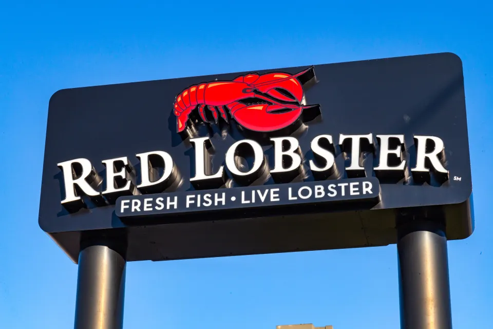 RUNNING RED Red Lobster restaurant folds despite surviving first round of closures