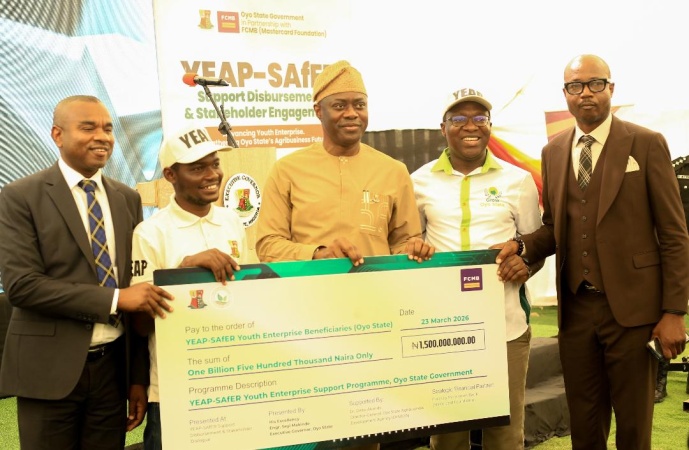 Oyo State, FCMB, Mastercard Foundation disburse ₦1.5 billion to youth farmers