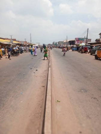 Police arrest 15 suspects for allegedly obstructing public road in Ogun