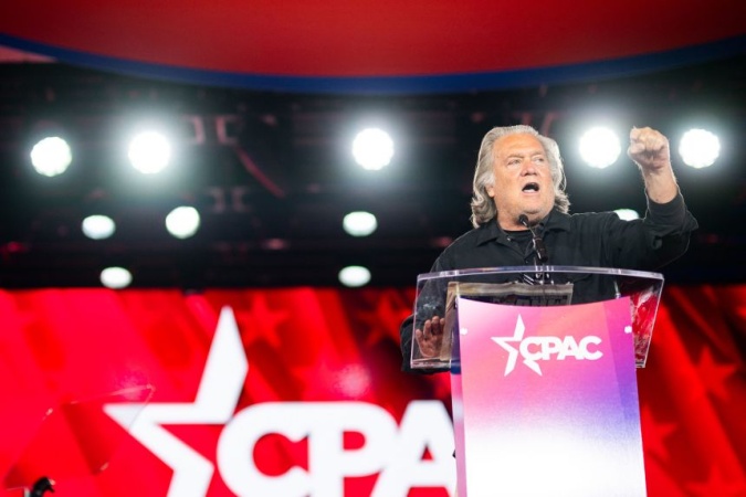 Supreme Court clears path for Trump’s DOJ to dismiss criminal case against Steve Bannon