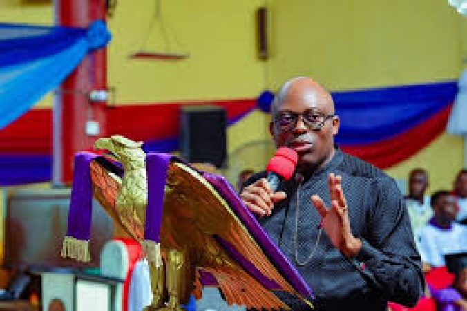 Fubara cautions Opobo Royal Family against disputes over inheritance