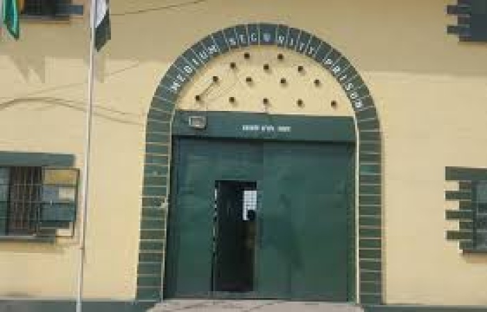 Man, 40, remanded in Kirikiri for allegedly defiling 15-year-old daughter