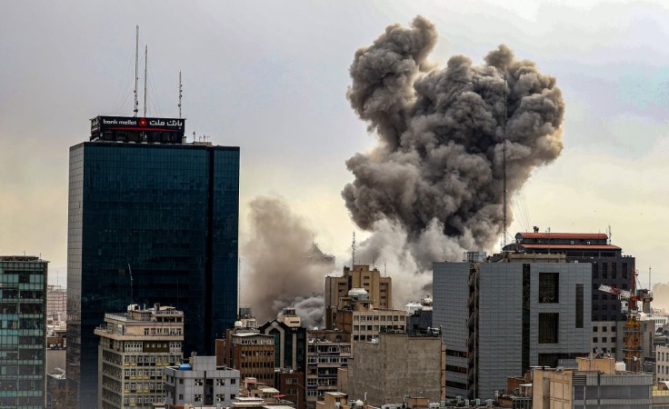 Iran’s economy was in a dire state before the war. Now millions face job losses and poverty