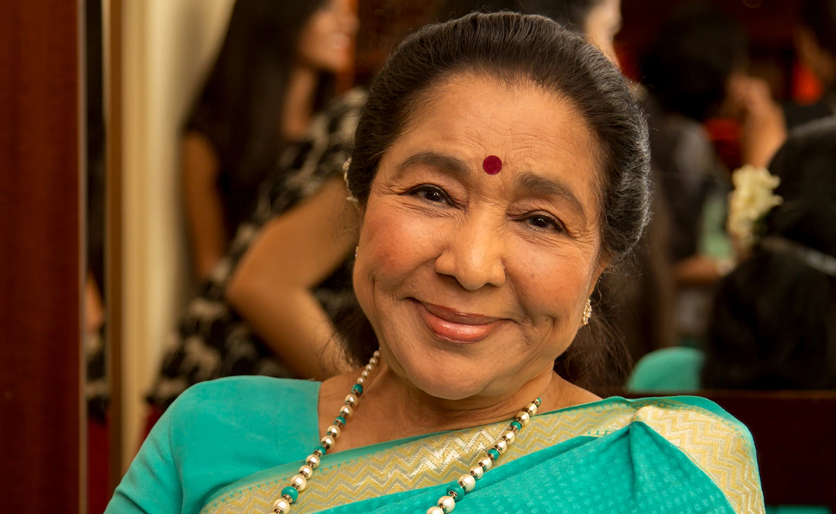 Tributes pour in for legendary Indian singer Asha Bhosle