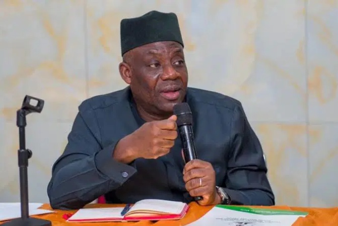 FG launches 1,500-bed YABATECH hostel