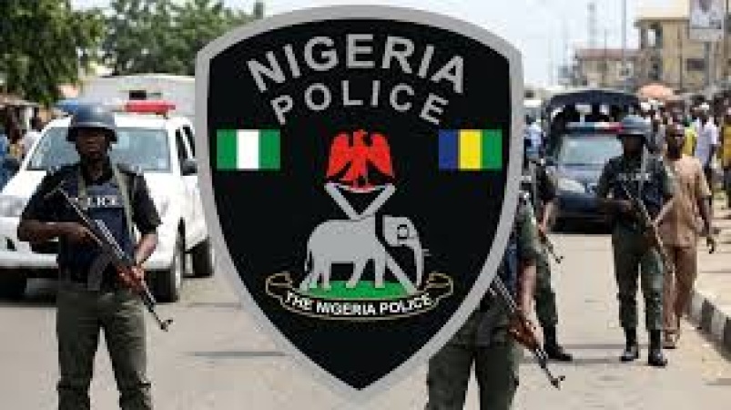 Fleeing car thief suspect dives into Ondo river as police nab two