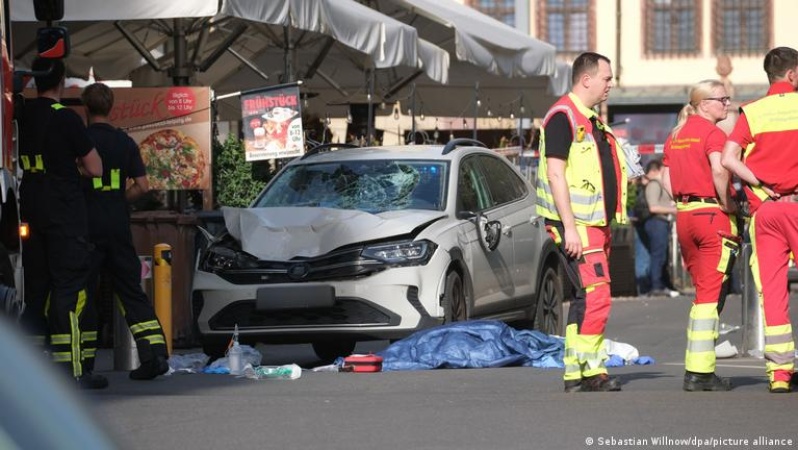 Two killed after car driven into crowd in German city Leipzig, mayor says