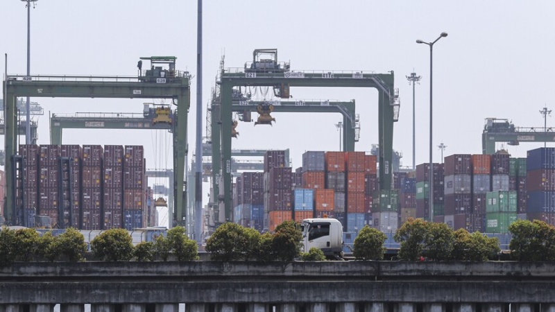 US gov’t asks court to keep Trump’s 10% global tariffs in place during appeal