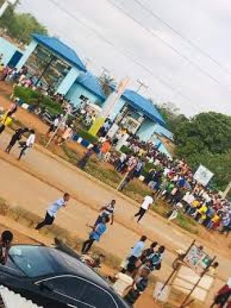 Black soap: Tension as students protest unlawful detention of colleagues