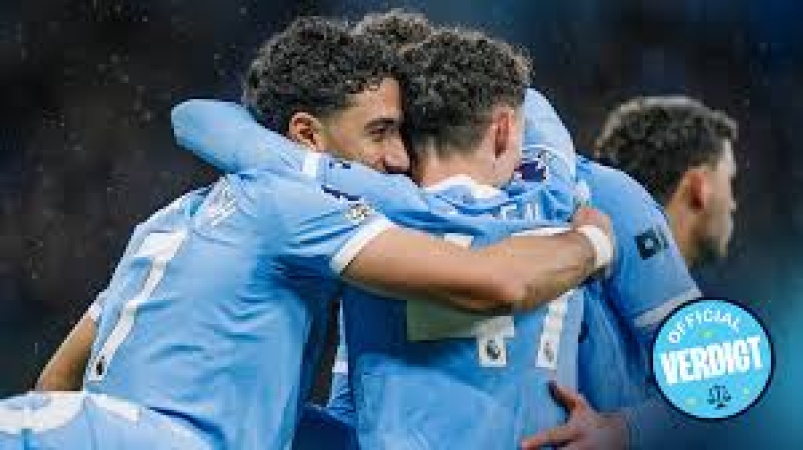 Man City go two points behind Arsenal with win over Crystal Palace