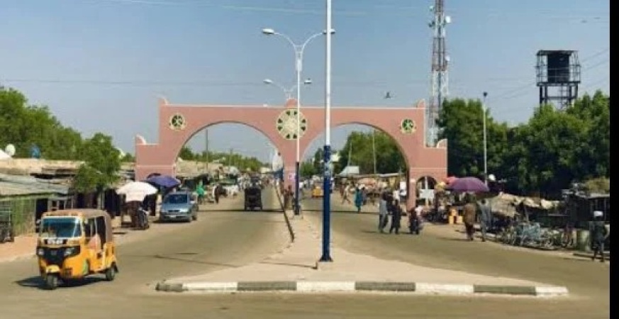 Crowds besiege Jigawa LG over fake N75,000 COVID-19 grant 