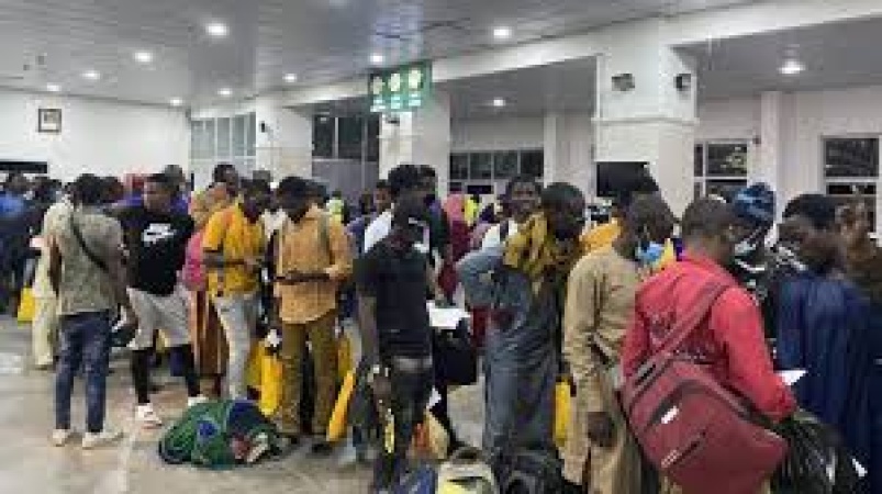 Two kids return without parents as IOM evacuates 182 stranded Nigerians