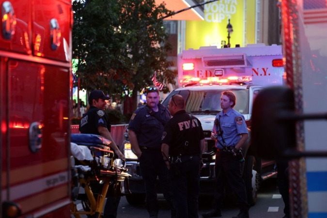 6 injured in stabbing at New York’s Penn Station