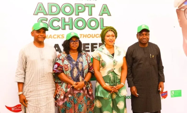FG, Lagos partner to provide breakfast for public school pupils