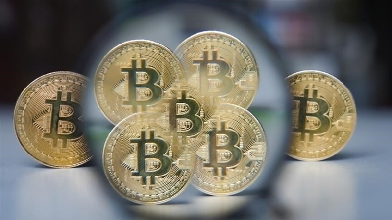 Bitcoin dives below $60,000 as risk-off mood batters crypto markets