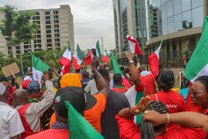 Wage review: Federal workers set for nationwide protest