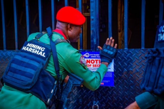 NSCDC mining marshals seal seven illegal mineral buying centres in Niger