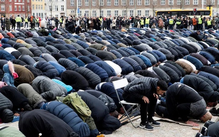 Denmark’s immigration minister announces plans to ban Islamic call to prayer