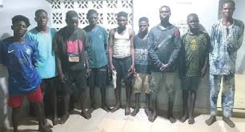 Under siege: Lekki hoodlums brazenly attack motorists, demand ‘settlement’