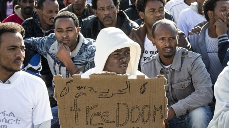 Israel luring 30,000 African asylum seekers to join army, dangles permanent residency: Report