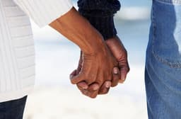 72-yr-old man walks out on 50-year old girlfriend after cohabiting for 2 years