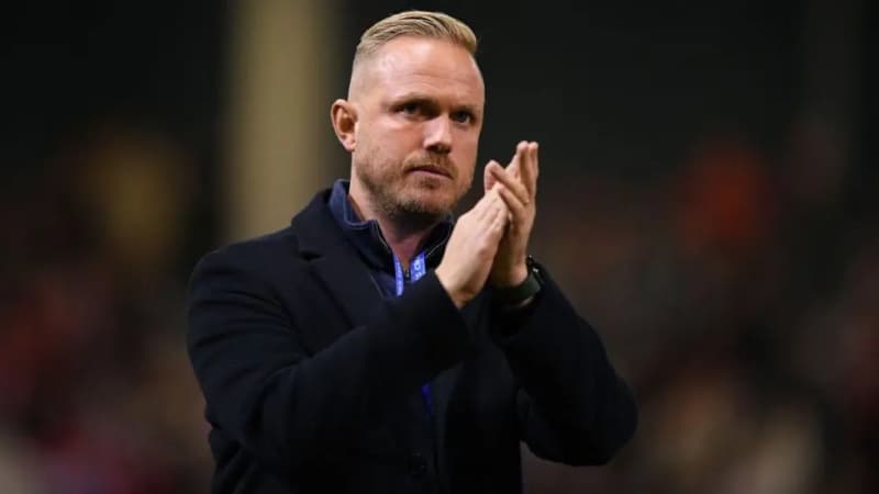 JUST IN: Arsenal's head coach resigns