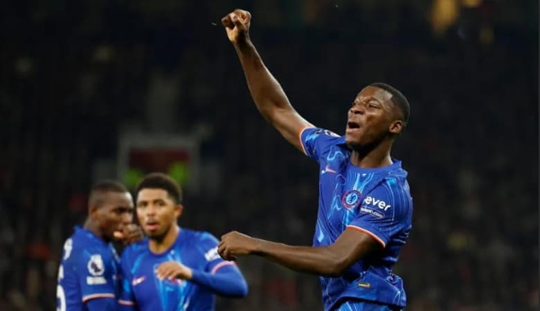 Caicedo’s strike ruins Man United’s celebrations in a draw with Chelsea