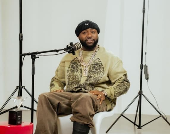 I have phone numbers of 14 presidents — Davido boasts