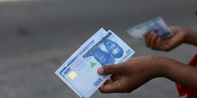 Business booms for naira traders as bankers? collusion worsens scarcity