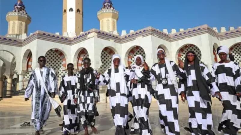 The Muslim group that doesn?t fast or perform daily prayers