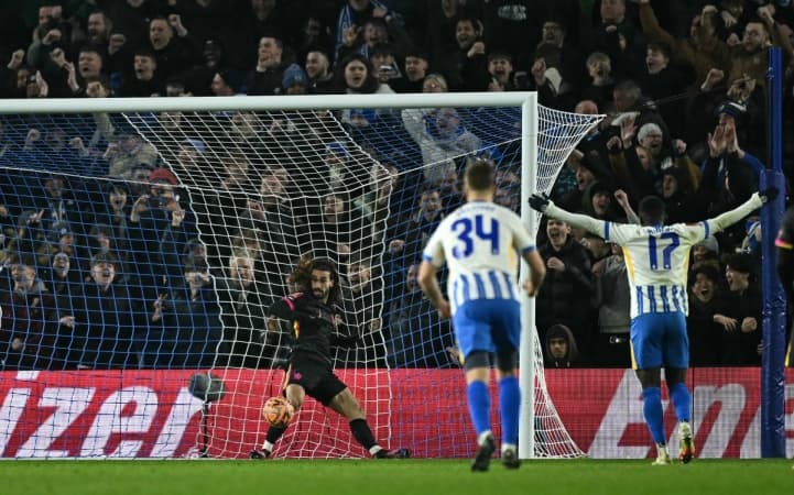 Chelsea crash out of FA Cup, Southampton stunned