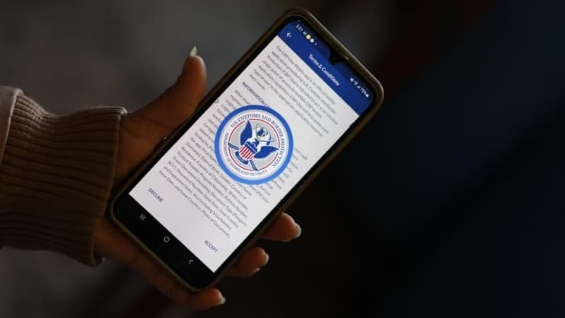 Migrants who used Biden-era app told to leave US ‘immediately’