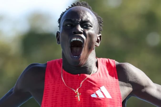 Record-breaking teenager Gout smashes 20-second barrier in 200m win