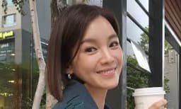 Beauty queen becomes taxi driver to support daughter after husband’s betrayal