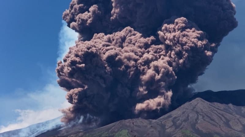 Mount Etna erupts as large plumes rise from volcano