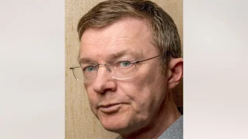 Doctor jailed for raping patients