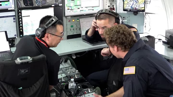 Pilots test first-of-its-kind cockpit alert system that detects possible collisions on runways