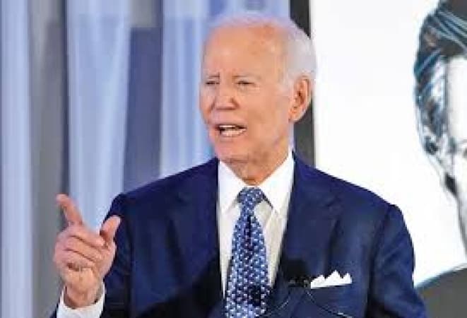 Biden warns of dark days for the country as he urges Americans to stay optimistic