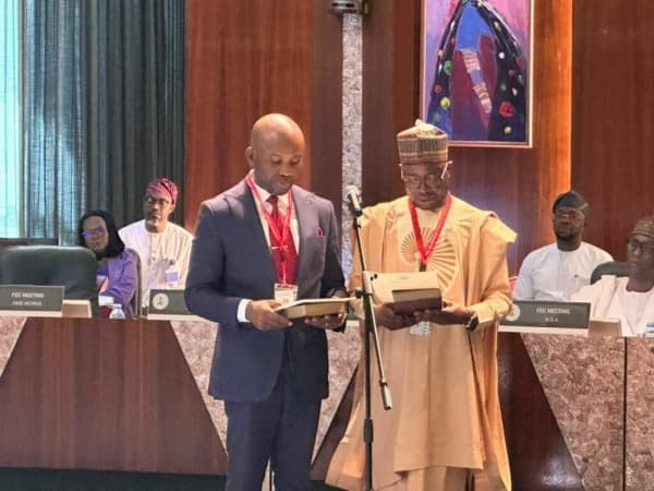 JUST IN: Tinubu swears in two new ministers, holds first FEC meeting since July