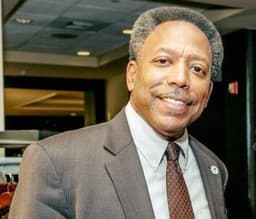 US Mayor joins Kegites Club, traces root to Ibadan