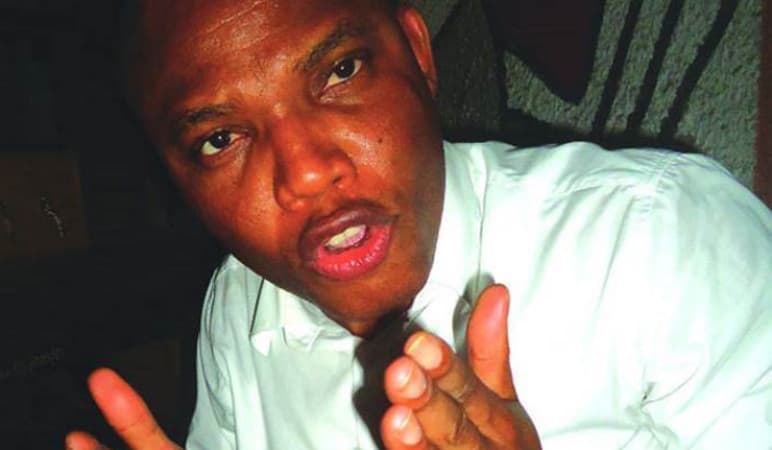 Breaking News: Commotion in court as Nnamdi Kanu challenges Justice Omotosho